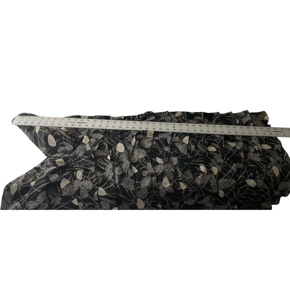 Jones Wear‎ Dress 12 Black White Floral Tiered Ruffle Sleeveless Mid-Length - Picture 7 of 14